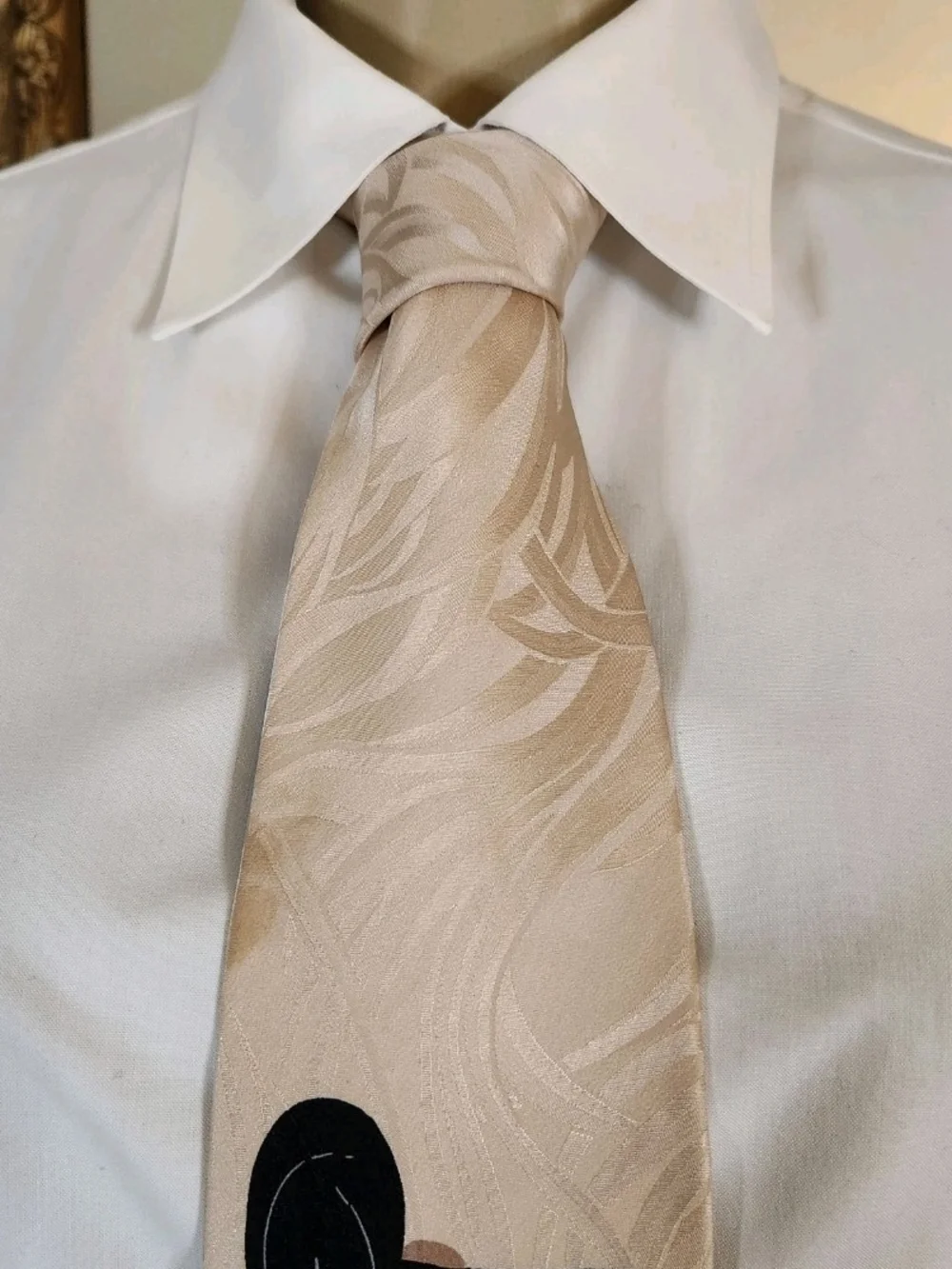 Vintage 90s Picasso Collection Silk Cream Black Tie Woman Playing Guitar Artsy